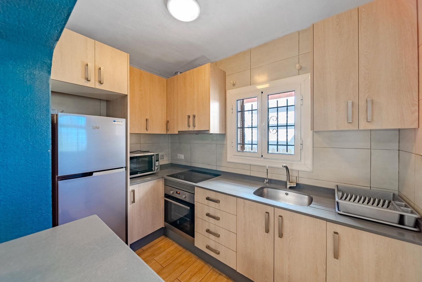 3 sypialnia Willa na sprzedaż w Playa Flamenca z basenem garażem - 483 969 € (Ref: 8983673)