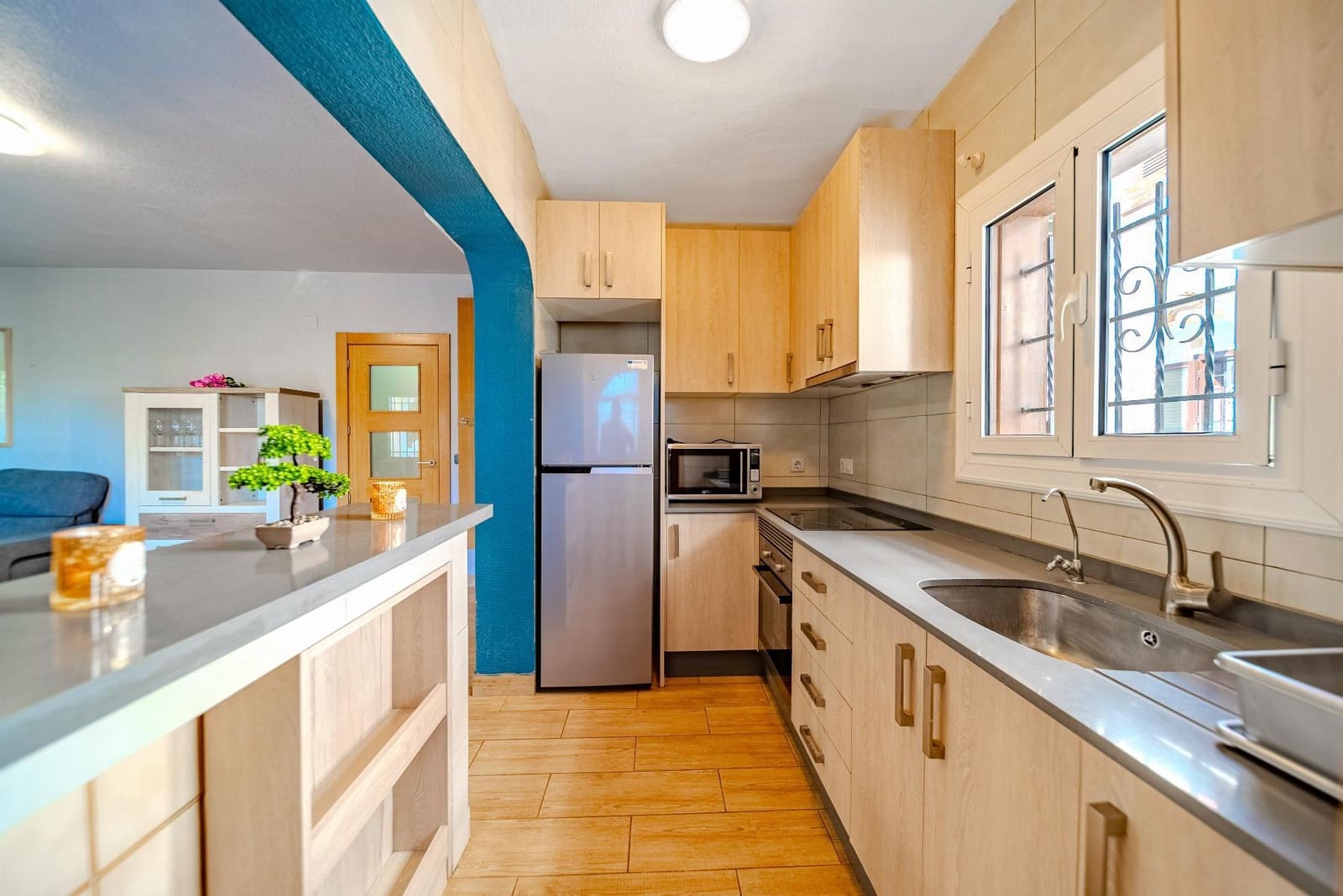 3 sypialnia Willa na sprzedaż w Playa Flamenca z basenem garażem - 483 969 € (Ref: 8983673)