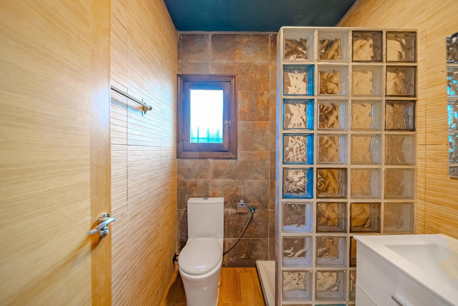 3 sypialnia Willa na sprzedaż w Playa Flamenca z basenem garażem - 483 969 € (Ref: 8983673)