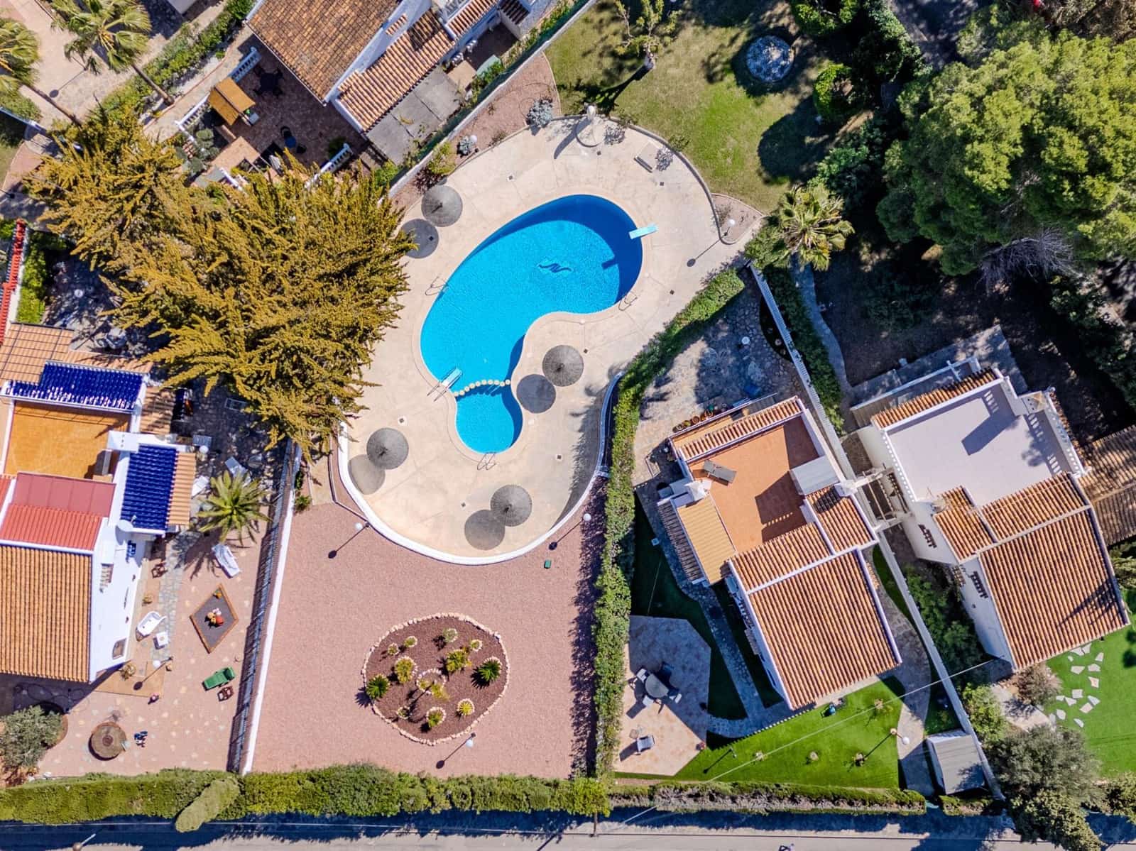 3 sypialnia Willa na sprzedaż w Playa Flamenca z basenem garażem - 483 969 € (Ref: 8983673)