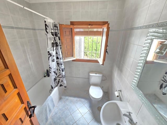 Chalet de 4 habitaciones en Cabo Roig, Orihuela en venta con piscina - 695.000 € (Ref: 9064686)