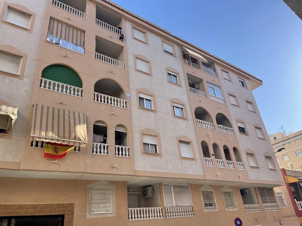 2 sovrum Takvåning till salu i Torrevieja med pool garage - 136 000 € (Ref: 9104024)