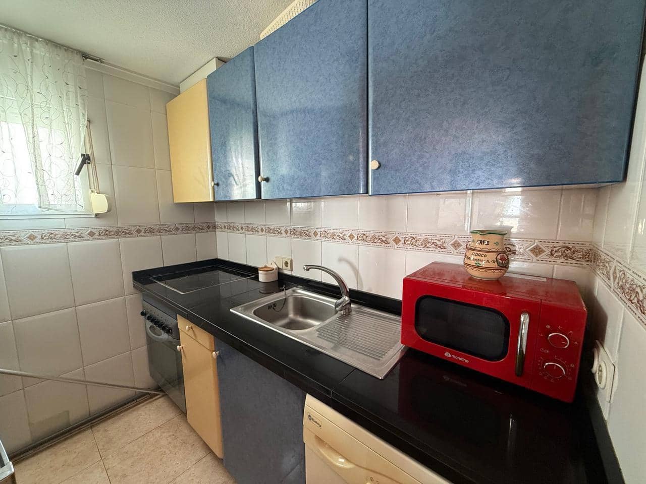 2 sovrum Takvåning till salu i Torrevieja med pool garage - 136 000 € (Ref: 9104024)