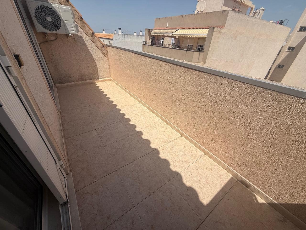 2 sovrum Takvåning till salu i Torrevieja med pool garage - 136 000 € (Ref: 9104024)