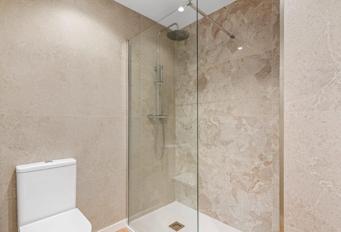 2 bedroom Apartment for sale in Punta Prima with pool - € 225,000 (Ref: 9104025)