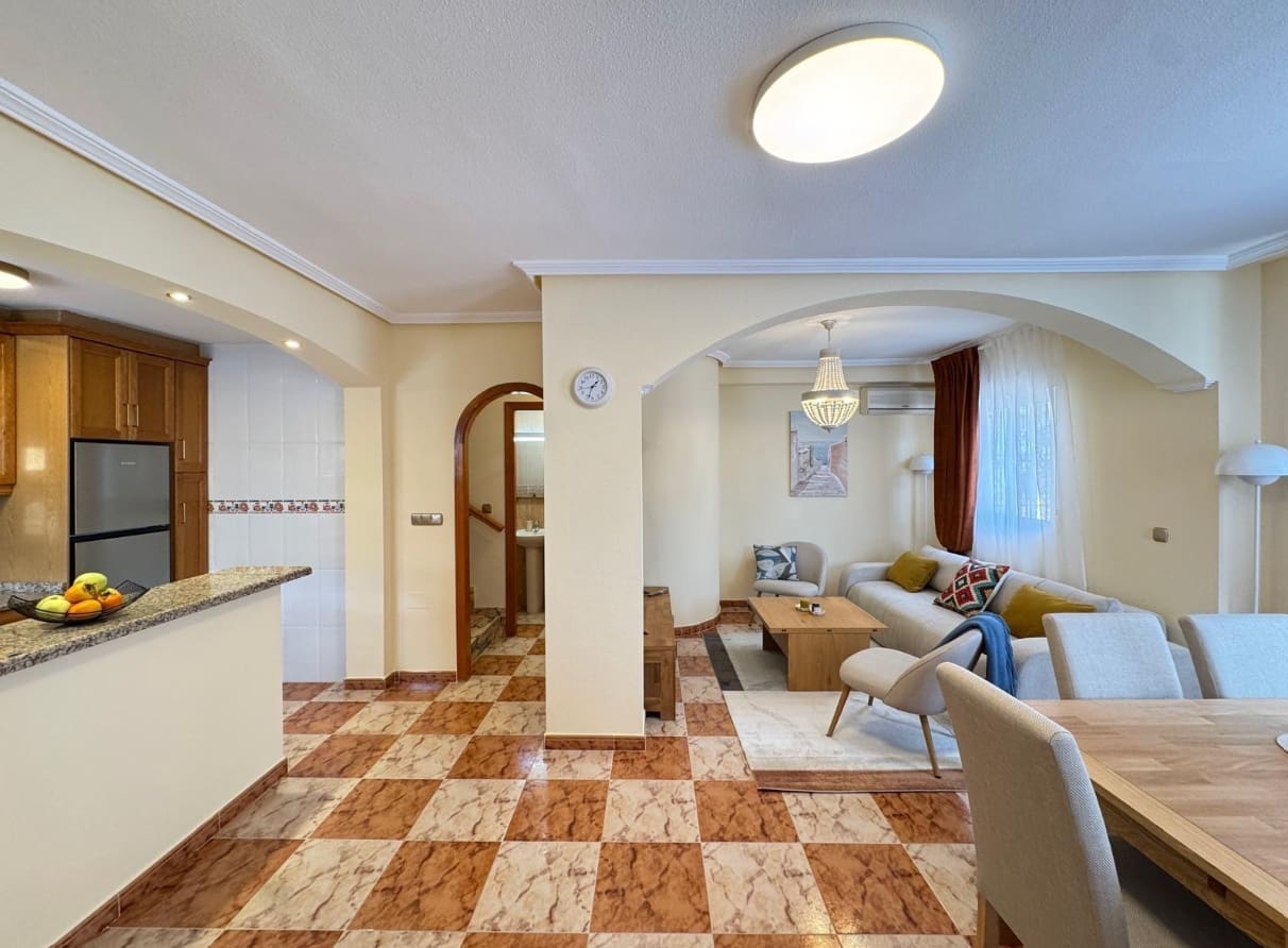 2 chambre Appartement à vendre à Orihuela Costa avec piscine - 235 000 € (Ref: 9138769)