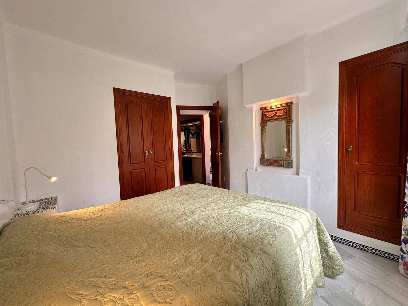 2 soveværelse Lejlighed til salg i Torrevieja med swimmingpool - € 209.000 (Ref: 9138777)