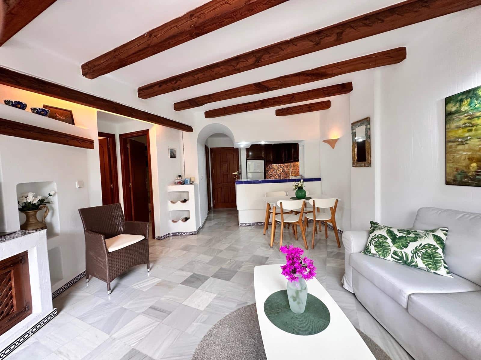 2 soveværelse Lejlighed til salg i Torrevieja med swimmingpool - € 209.000 (Ref: 9138777)