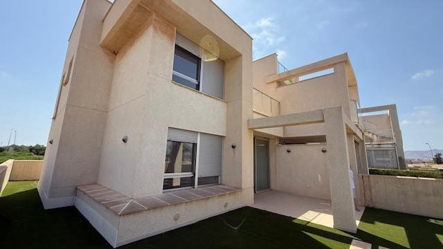 3 soveværelse Lejlighed til salg i Los Urrutias med garage - € 239.000 (Ref: 9175903)