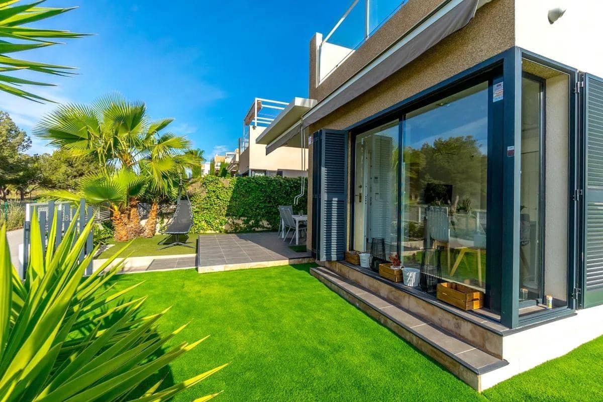 3 sypialnia Willa na sprzedaż w La Zenia z basenem garażem - 499 000 € (Ref: 9254391)