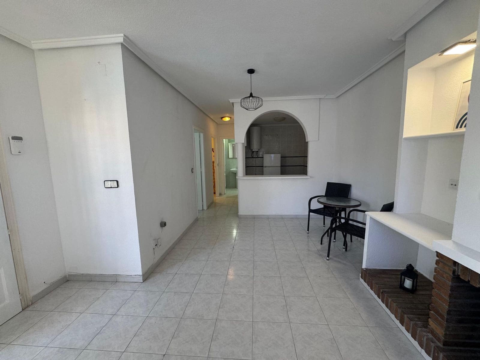 2 makuuhuone Bungalow myytävänä paikassa Orihuela Costa mukana uima-altaan - 156 000 € (Ref: 9254398)