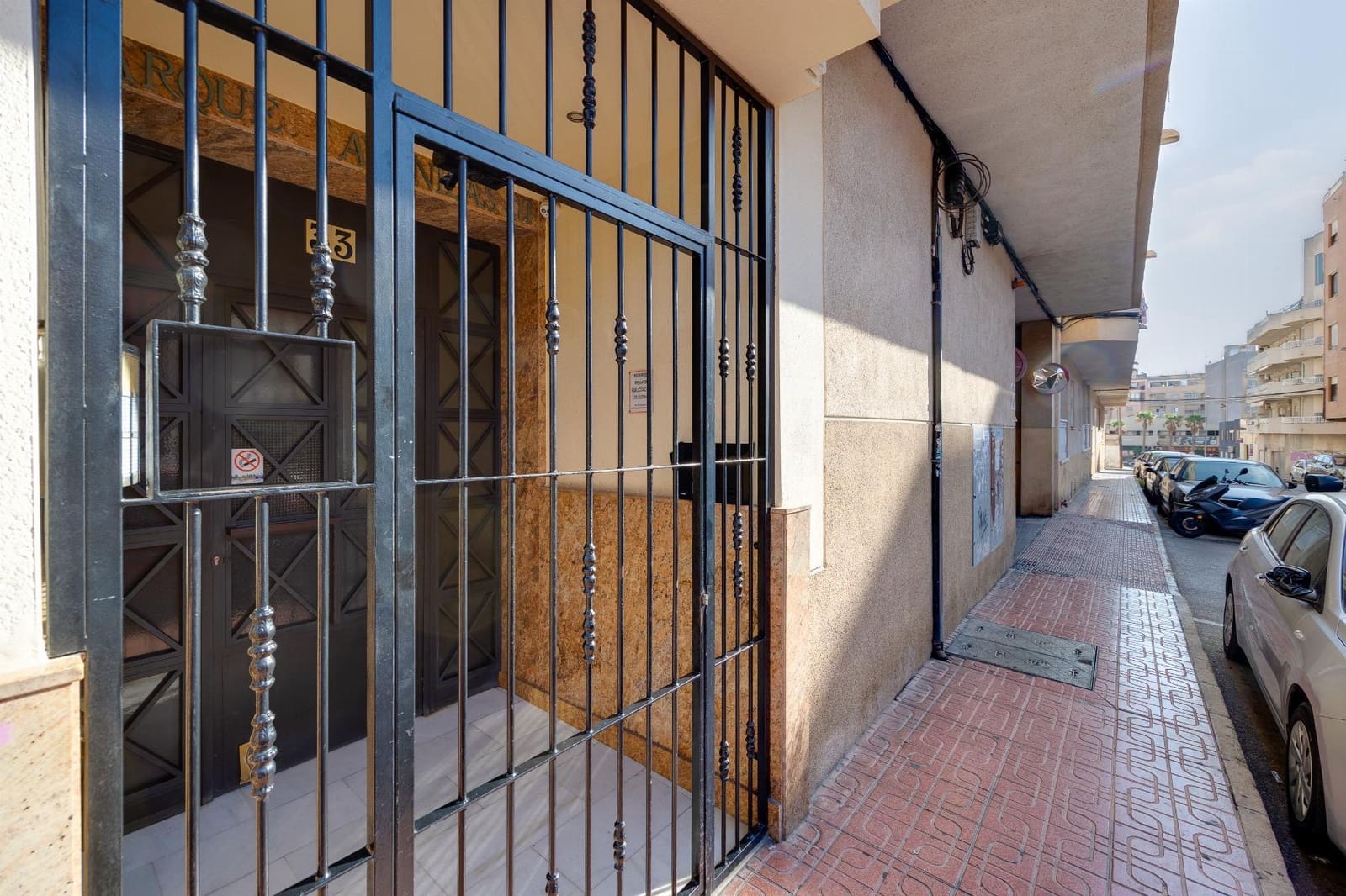 2 soverom Leilighet til salgs i Torrevieja med svømmebasseng garasje - € 139 500 (Ref: 9279738)