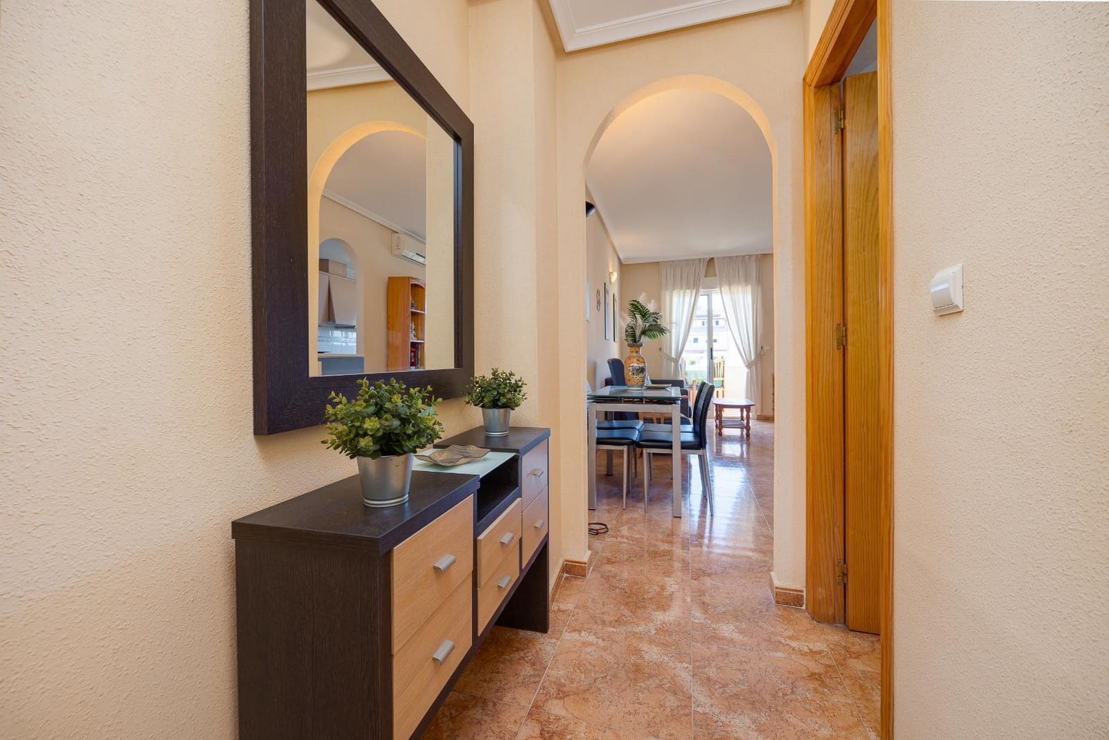 2 soverom Leilighet til salgs i Torrevieja med svømmebasseng garasje - € 139 500 (Ref: 9279738)