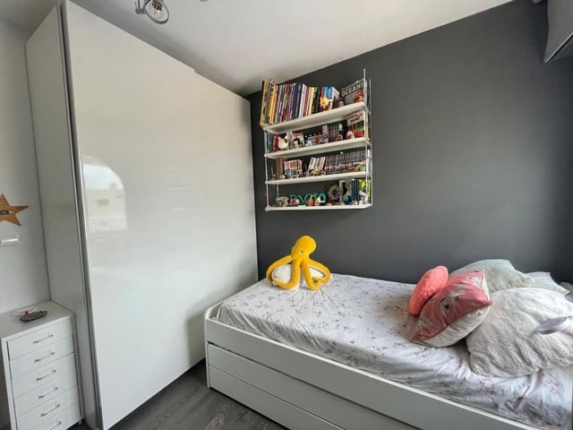 3 soveværelse Lejlighed til salg i Aguamarina, Orihuela med swimmingpool garage - € 365.000 (Ref: 9279739)