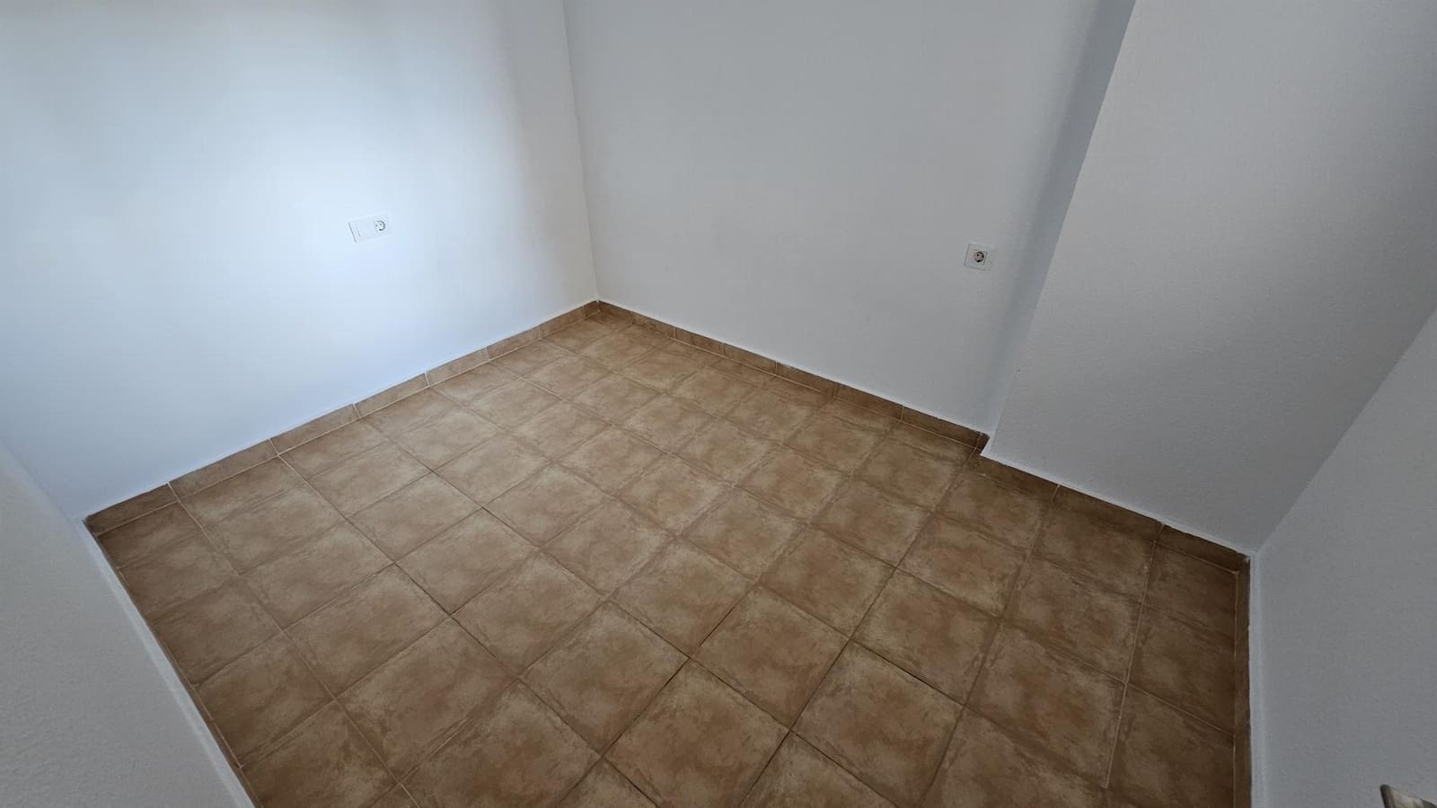 3 sypialnia Apartament na sprzedaż w Torrevieja z basenem - 145 000 € (Ref: 9293931)
