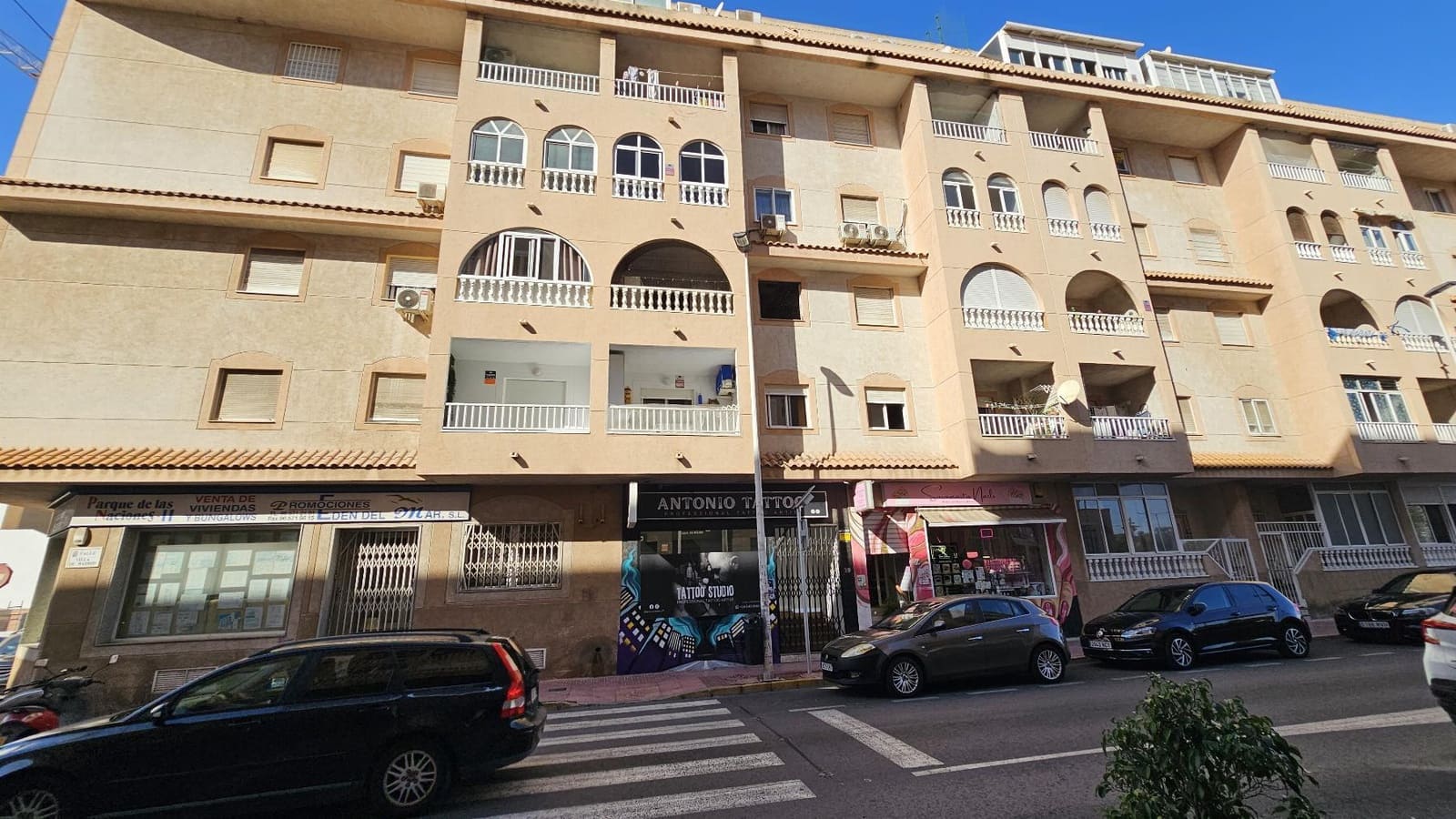 3 sypialnia Apartament na sprzedaż w Torrevieja z basenem - 145 000 € (Ref: 9293931)