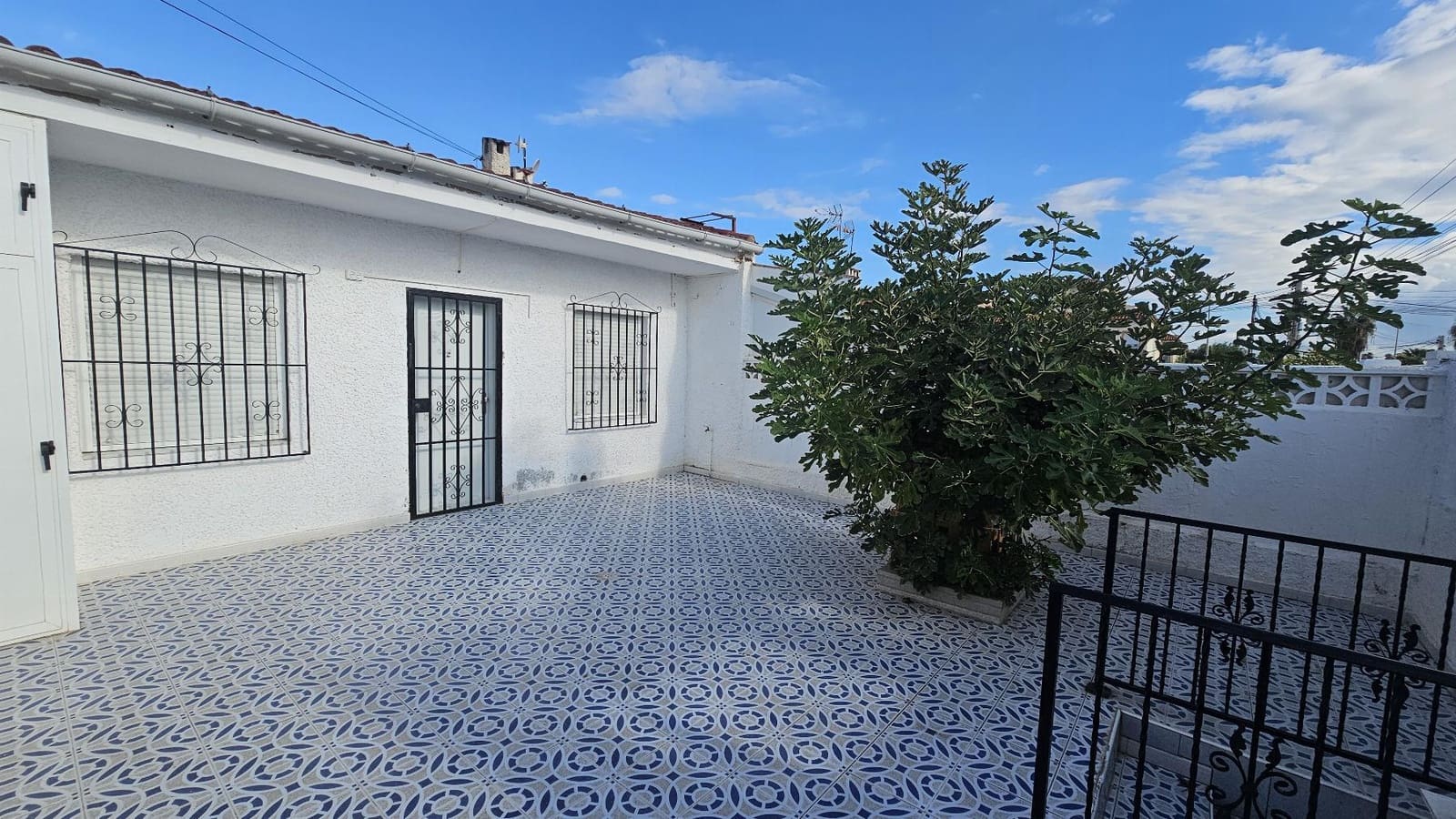 2 chambre Bungalow à vendre à Torrevieja - 115 000 € (Ref: 9293933)
