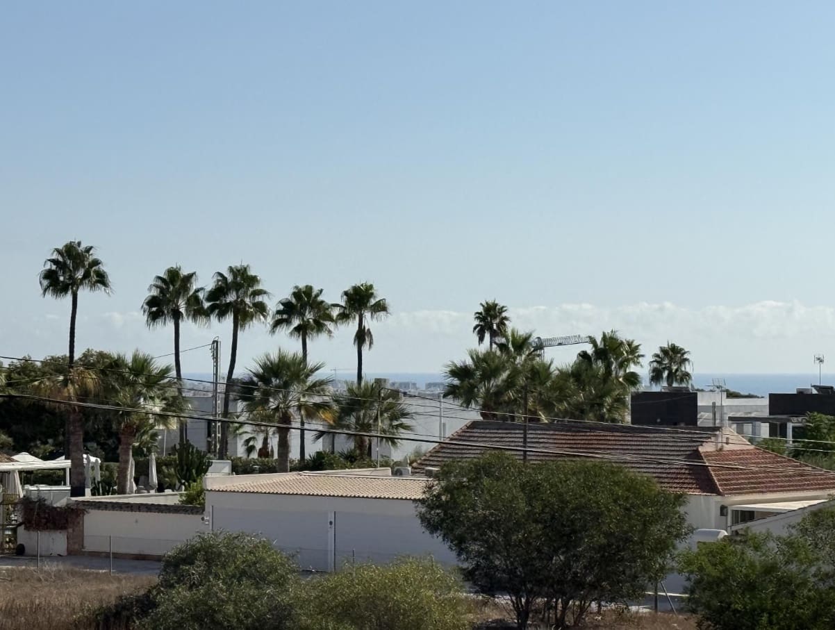 2 makuuhuone Huvila myytävänä paikassa Orihuela Costa mukana uima-altaan - 158 000 € (Ref: 9307240)