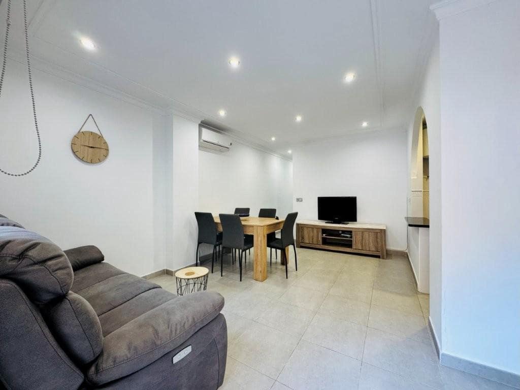 2 sypialnia Apartament na sprzedaż w Guardamar del Segura z basenem garażem - 195 000 € (Ref: 9357854)