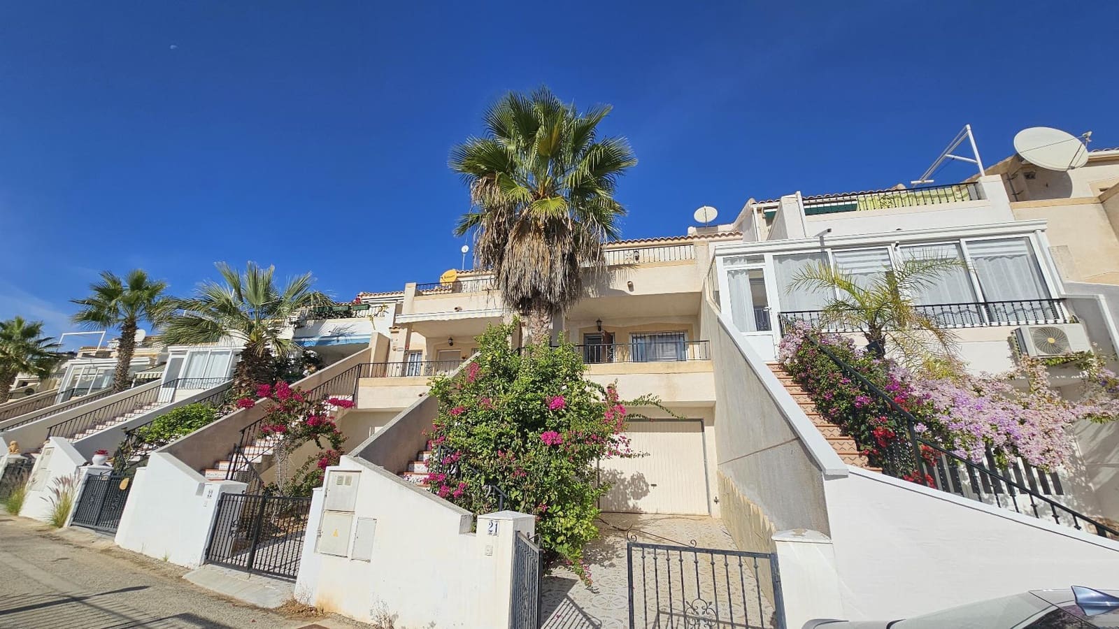 3 bedroom Apartment for sale in Filipinas with pool garage - € 190,000 (Ref: 9389930)