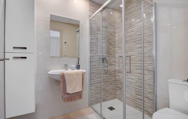 Apartamento de 2 habitaciones en Lomas de Cabo Roig - Los Dolses, Orihuela en venta con piscina - 229.950 € (Ref: 9395425)