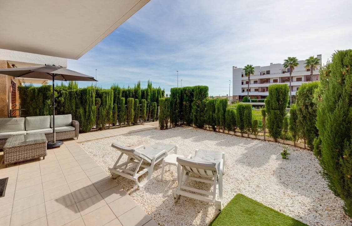 2 bedroom Apartment for sale in Orihuela Costa with pool - € 229,950 (Ref: 9395425)