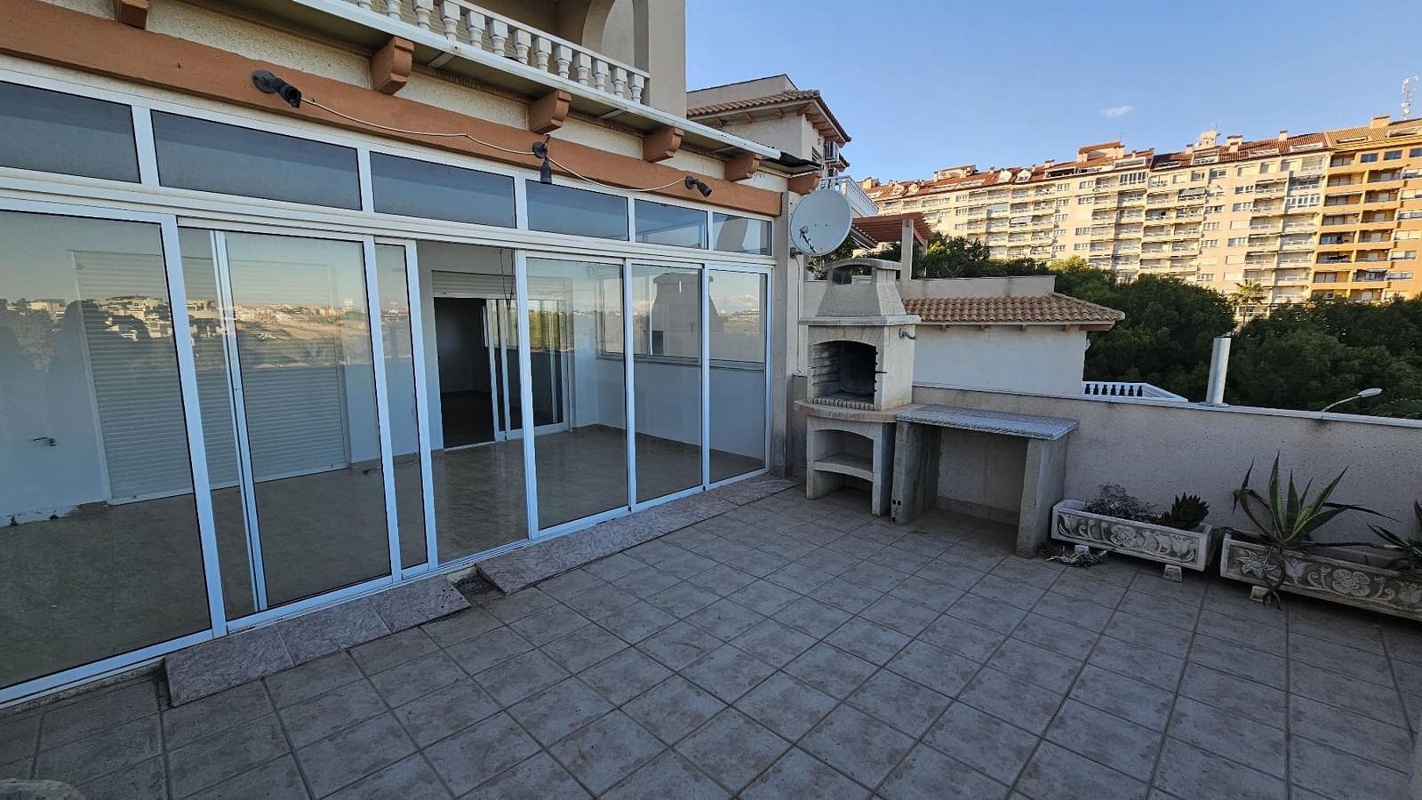 2 bedroom Apartment for sale in Campoamor with pool - € 297,000 (Ref: 9410229)