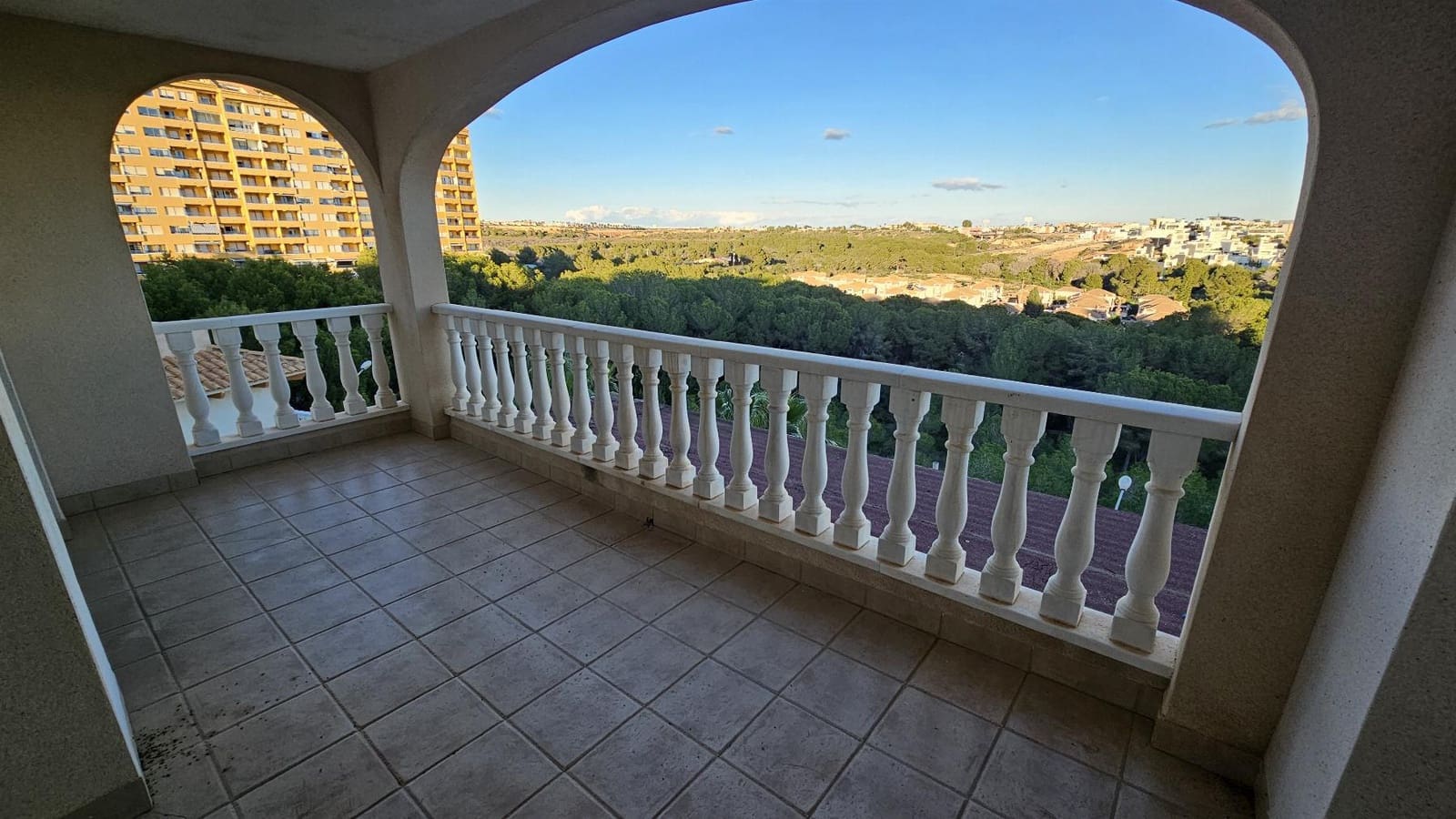 2 bedroom Apartment for sale in Campoamor with pool - € 297,000 (Ref: 9410229)