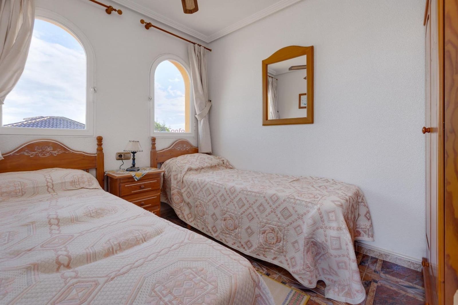 4 quarto Moradia para venda em Orihuela Costa com piscina - 315 000 € (Ref: 9413102)