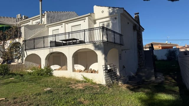 Chalet de 4 habitaciones en Los Balcones en venta con garaje - 349.000 € (Ref: 9421656)