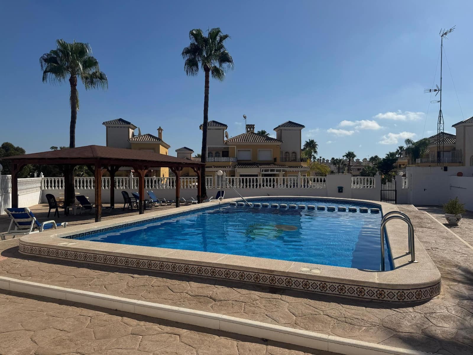 3 sovrum Villa till salu i Lo Crispin med pool - 249 900 € (Ref: 9449904)