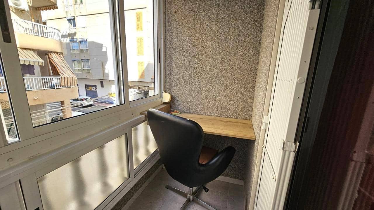 Lejlighed til salg i Torrevieja - € 79.900 (Ref: 9449905)