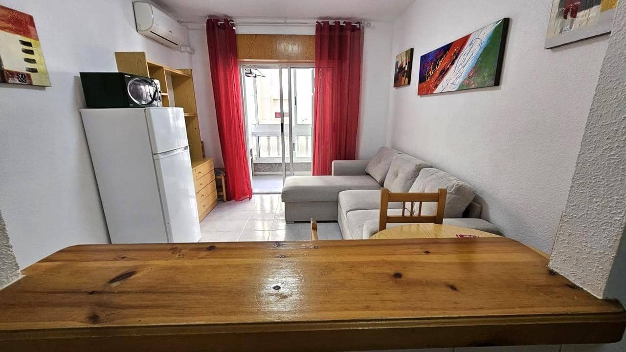 Lejlighed til salg i Torrevieja - € 79.900 (Ref: 9449905)