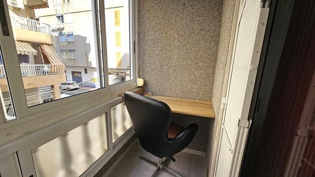 Lejlighed til salg i Playa del Acequión, Torrevieja - € 79.900 (Ref: 9449905)