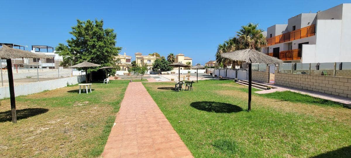 2 sovrum Lägenhet till salu i Orihuela Costa med pool - 135 000 € (Ref: 9511381)
