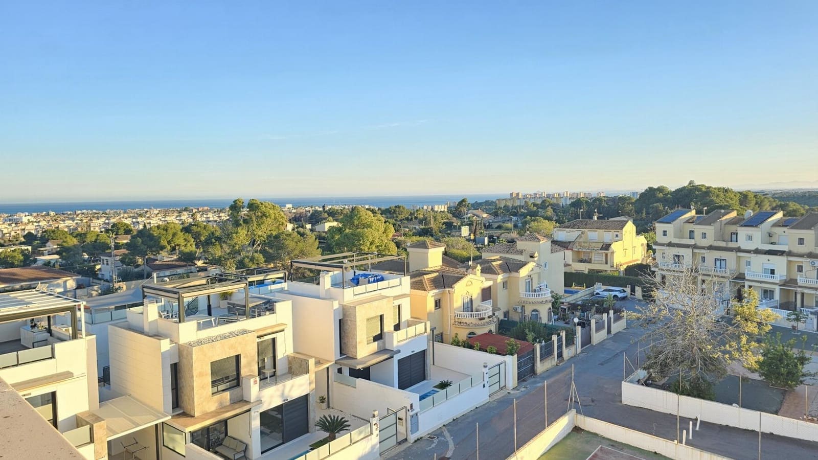 2 sovrum Lägenhet till salu i Orihuela Costa med pool - 135 000 € (Ref: 9511381)