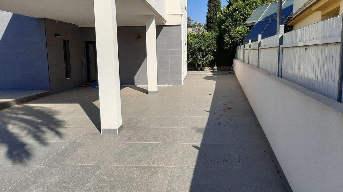 4 quarto Moradia para venda em Dehesa de Campoamor com piscina - 985 000 € (Ref: 9525742)