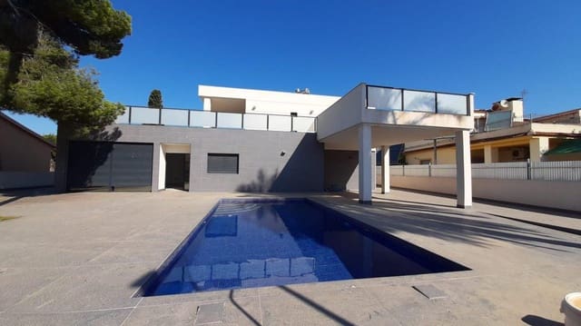 4 quarto Moradia para venda em Dehesa de Campoamor, Orihuela com piscina - 985 000 € (Ref: 9525742)