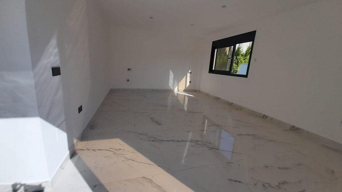 4 quarto Moradia para venda em Dehesa de Campoamor com piscina - 985 000 € (Ref: 9525742)