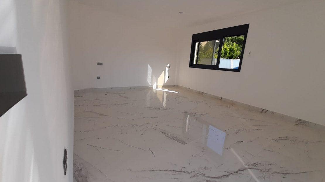 4 quarto Moradia para venda em Dehesa de Campoamor com piscina - 985 000 € (Ref: 9525742)