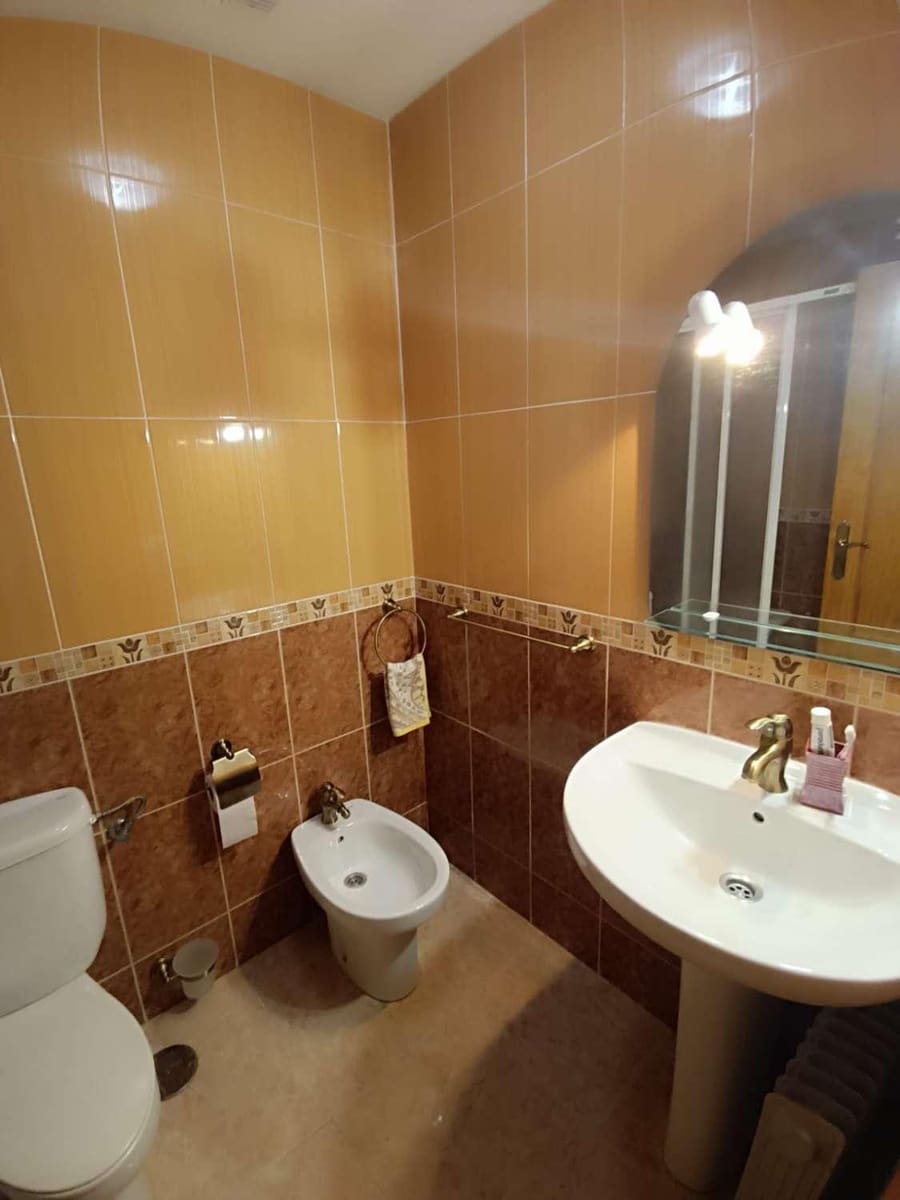 2 soveværelse Lejlighed til salg i Torrevieja med garage - € 130.000 (Ref: 9572303)