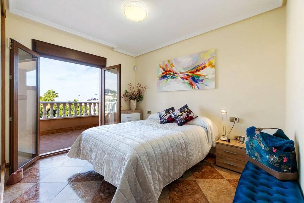 3 quarto Apartamento para venda em Los Balcones com piscina garagem - 279 000 € (Ref: 9572304)