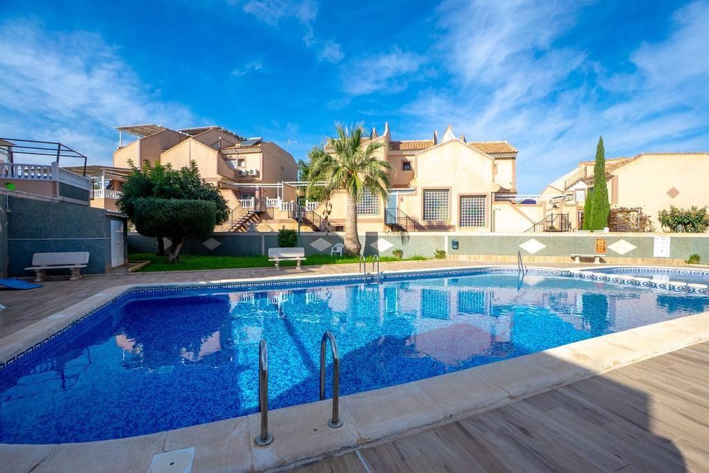 3 quarto Apartamento para venda em Los Balcones com piscina garagem - 279 000 € (Ref: 9572304)