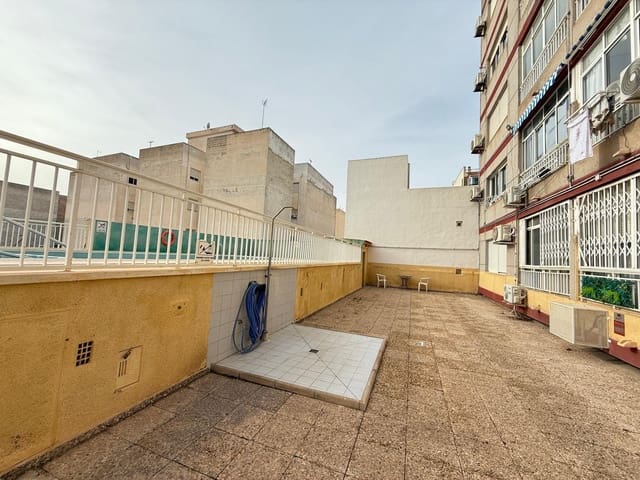 Apartament na sprzedaż w El Molino, Torrevieja z basenem - 74 000 € (Ref: 9572308)