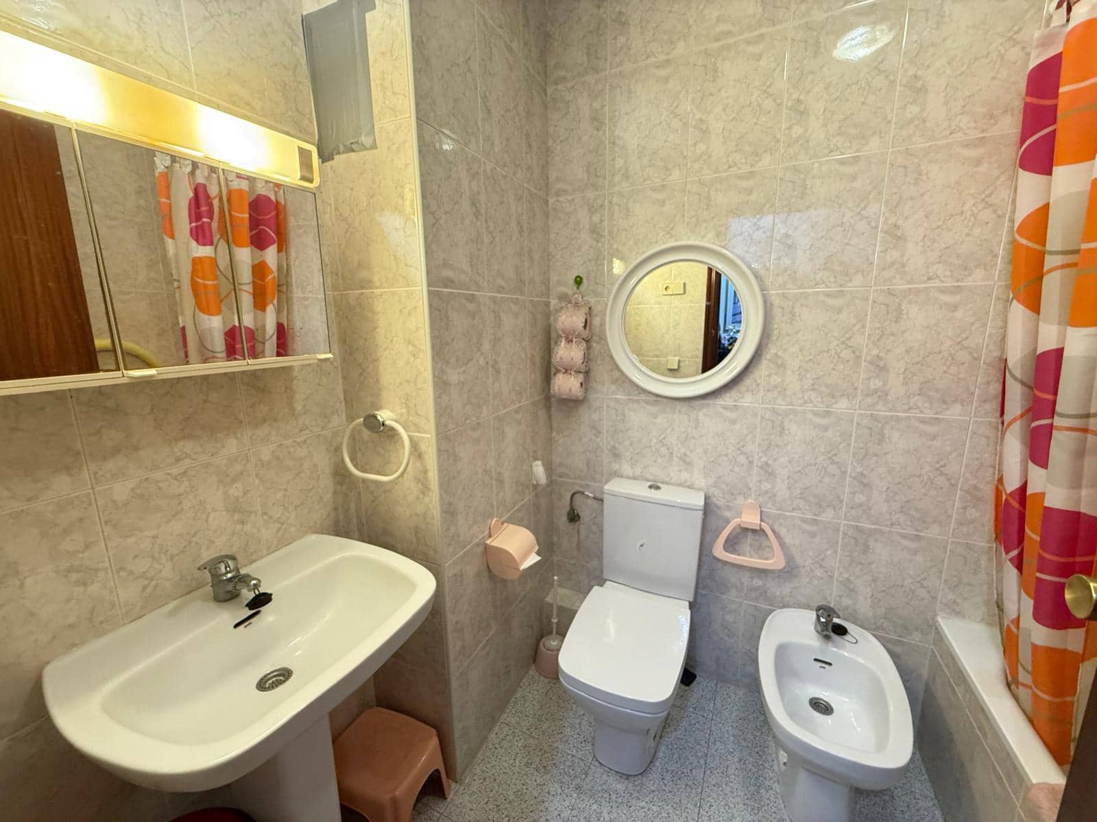 Apartment for sale in Torrevieja with pool - € 74,000 (Ref: 9572308)