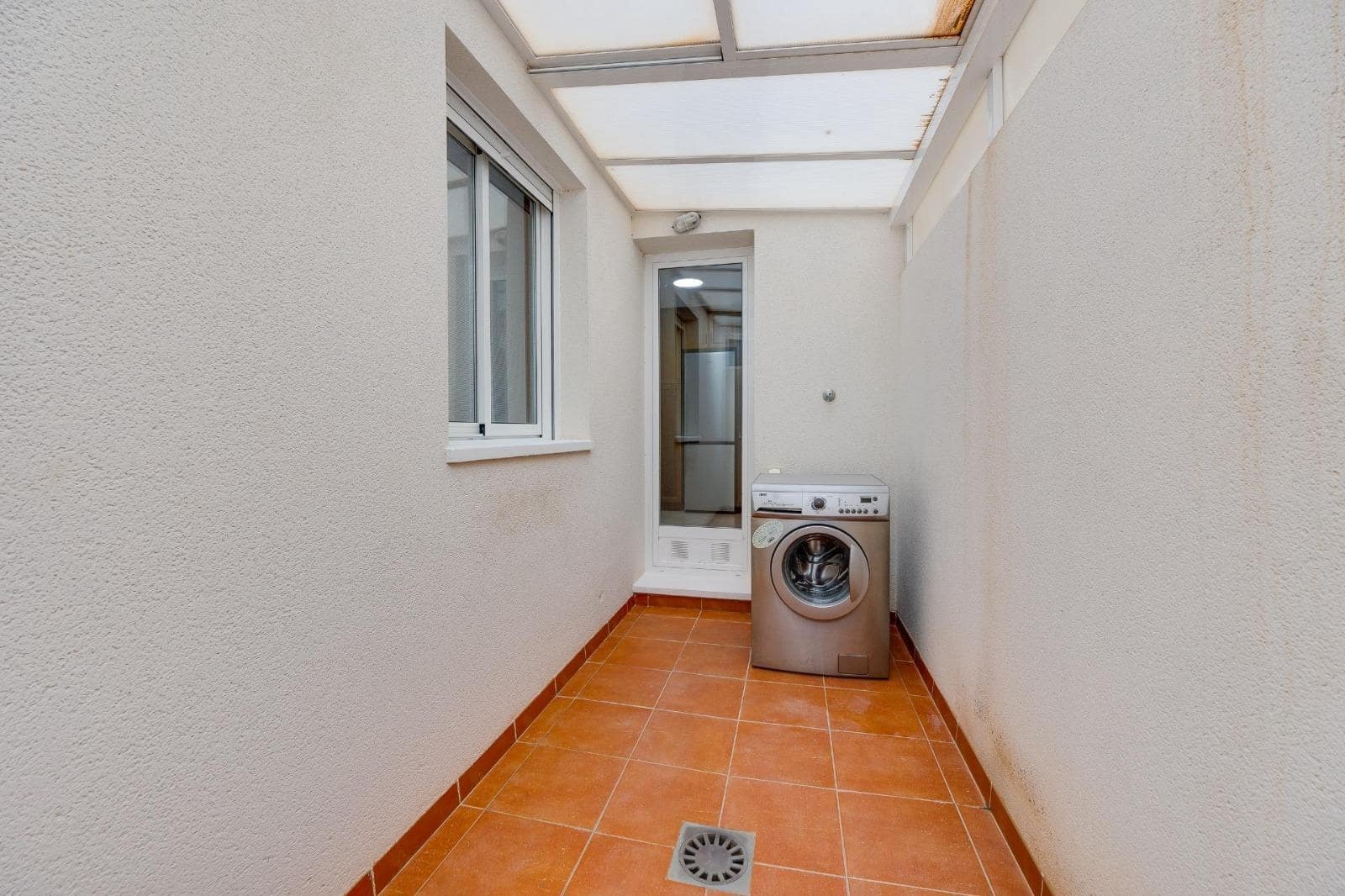 2 soveværelse Bungalow til salg i Torrevieja med swimmingpool garage - € 215.000 (Ref: 9572318)