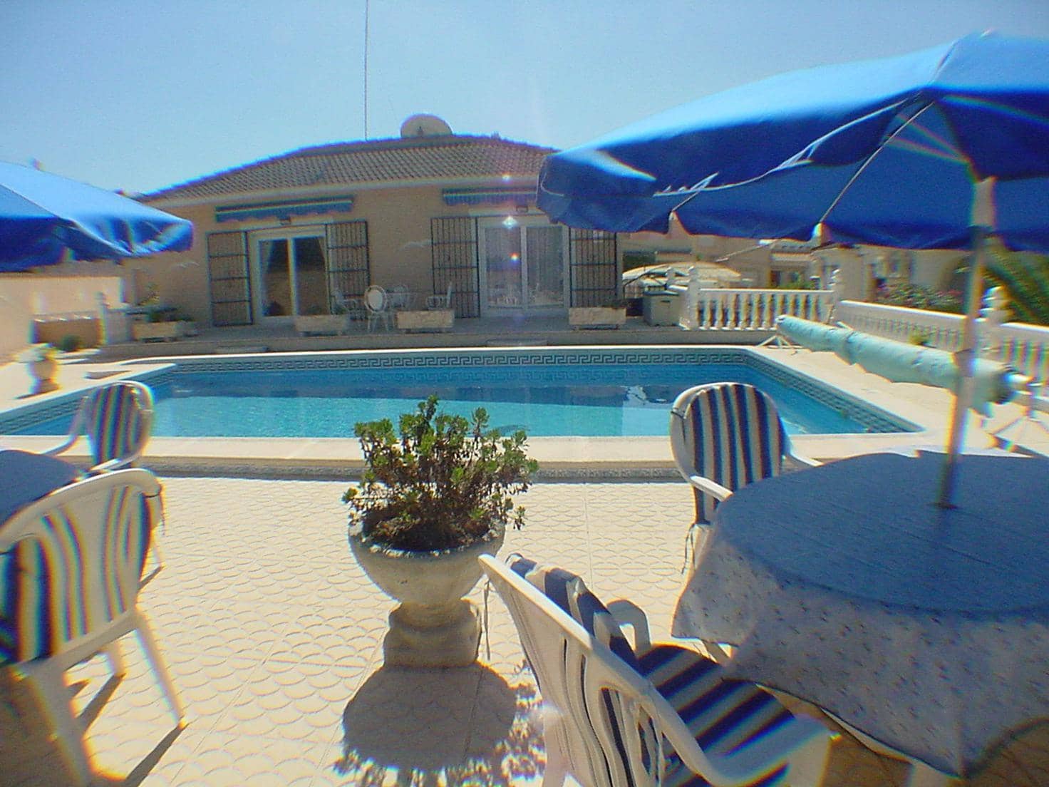 2 makuuhuone Huvila myytävänä paikassa Los Balcones mukana uima-altaan - 325 000 € (Ref: 9590342)