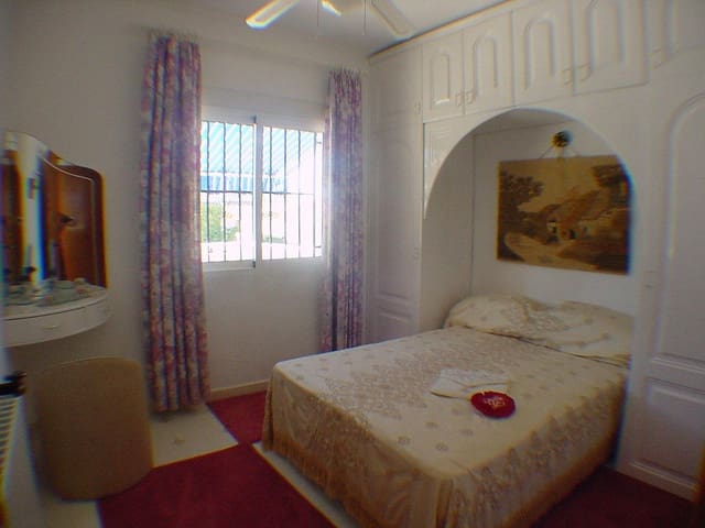 2 Zimmer Villa zu verkaufen in Los Balcones mit Pool - 325.000 € (Ref: 9590342)