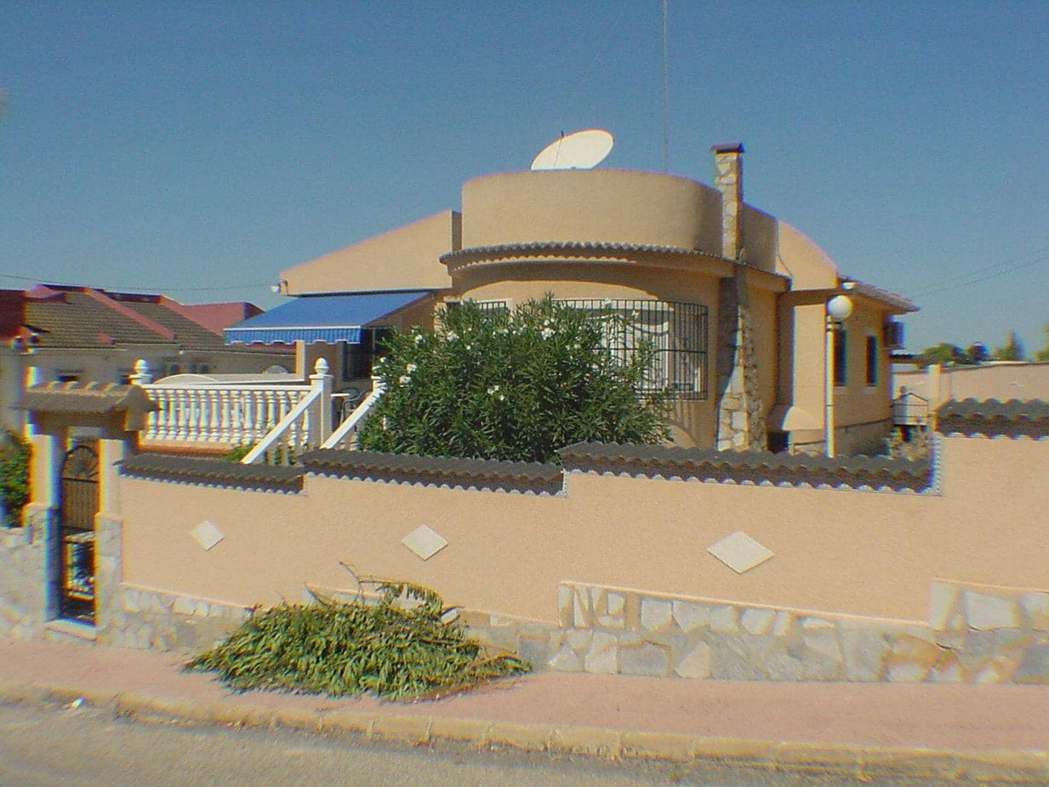 2 makuuhuone Huvila myytävänä paikassa Los Balcones mukana uima-altaan - 325 000 € (Ref: 9590342)