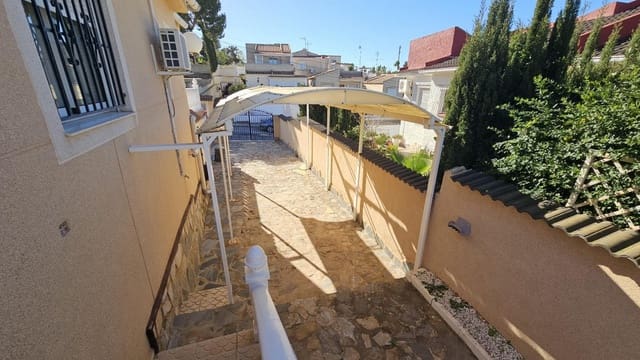 2 makuuhuone Huvila myytävänä paikassa Los Balcones mukana uima-altaan - 325 000 € (Ref: 9590342)